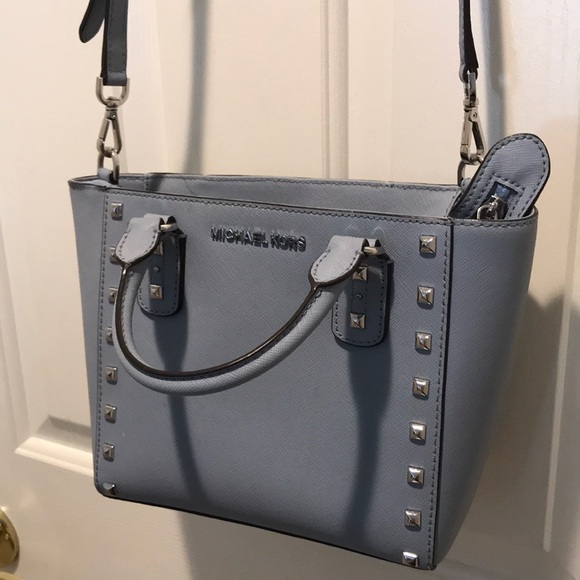 Small - Picture 2 of 5